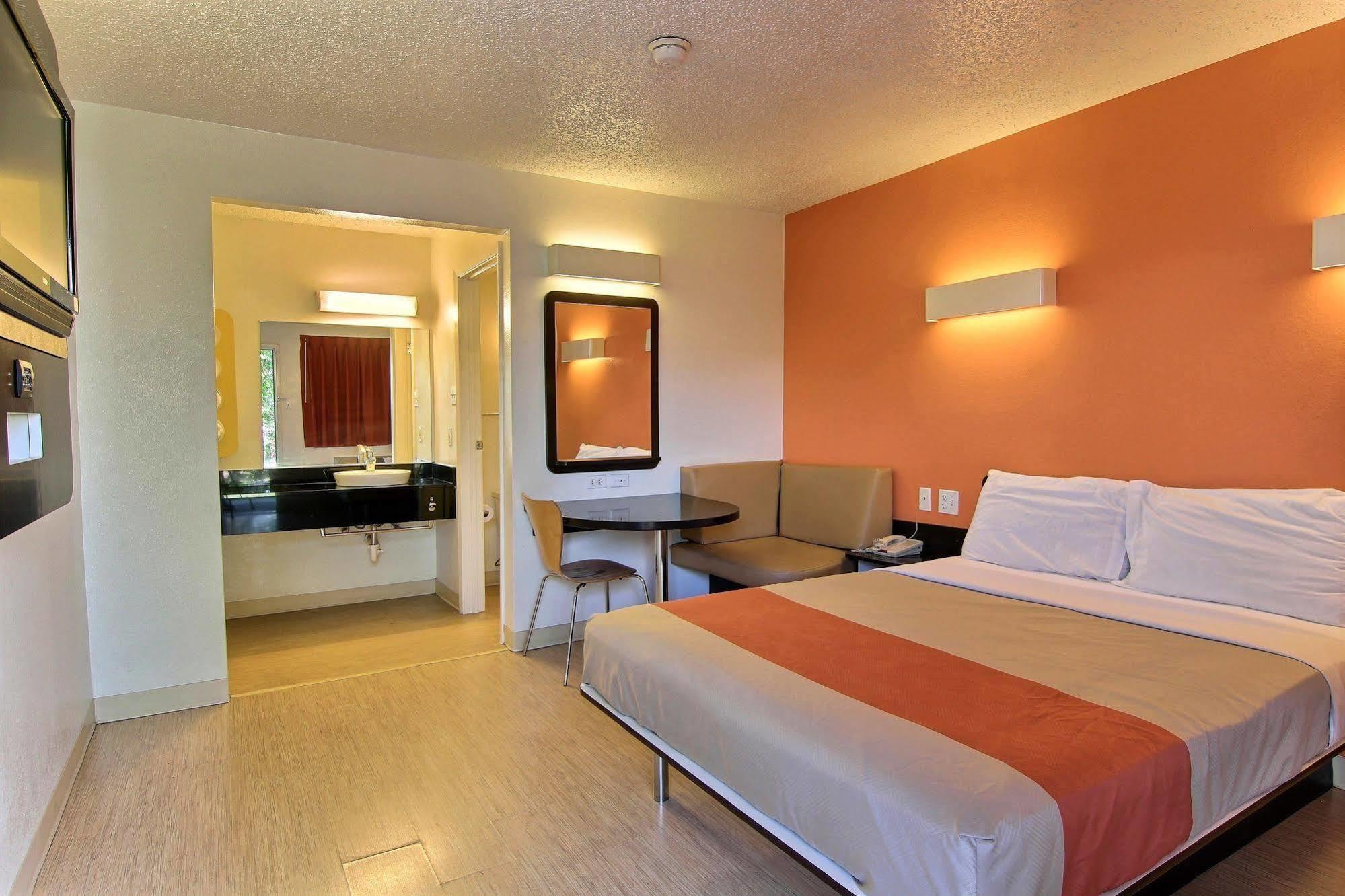 Motel 6-Austin, Tx Экстерьер фото